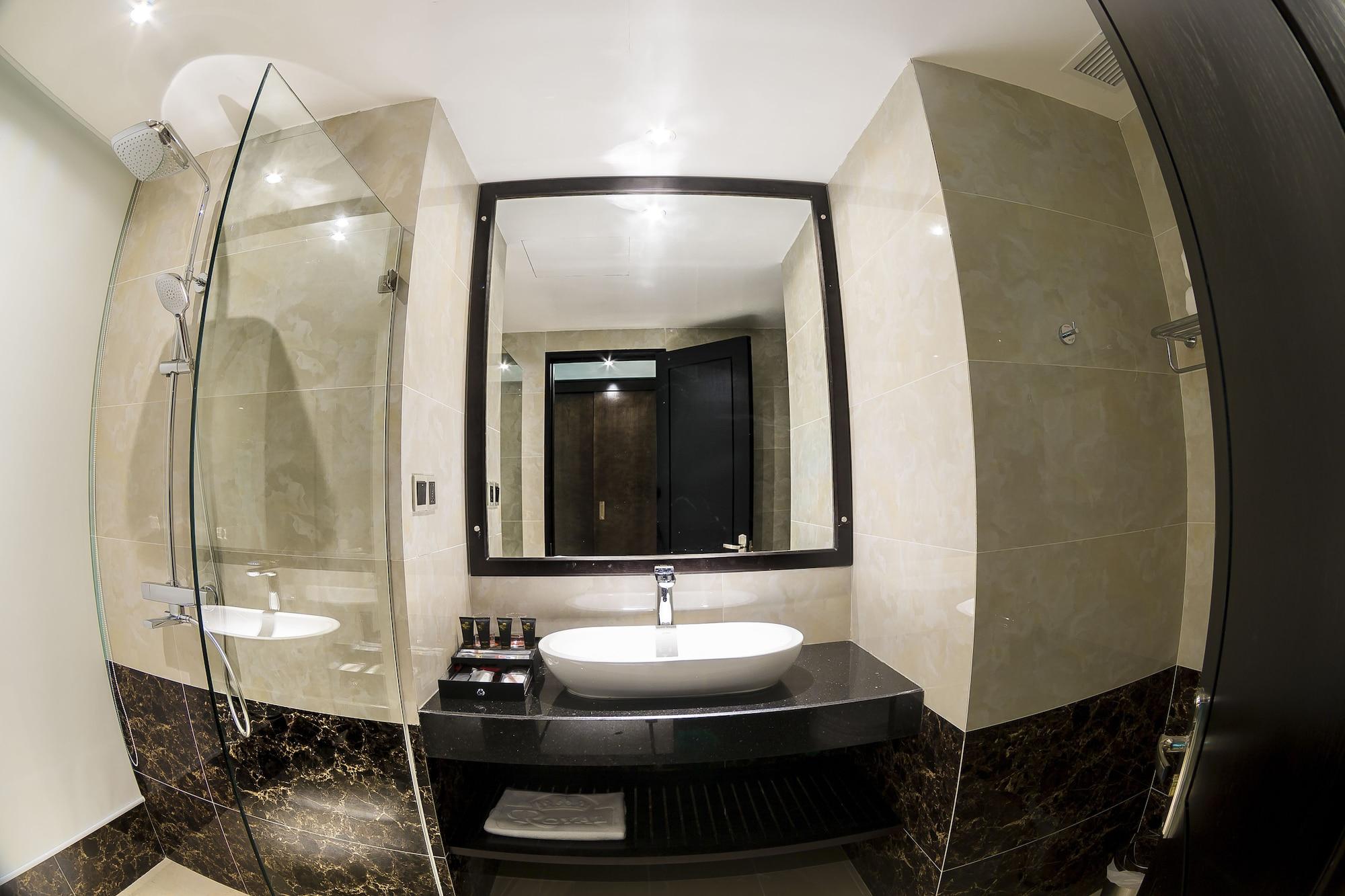 Royal Quang Binh Hotel Dong Hoi Exterior photo